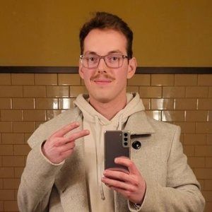 Meet your Posher, Brandon